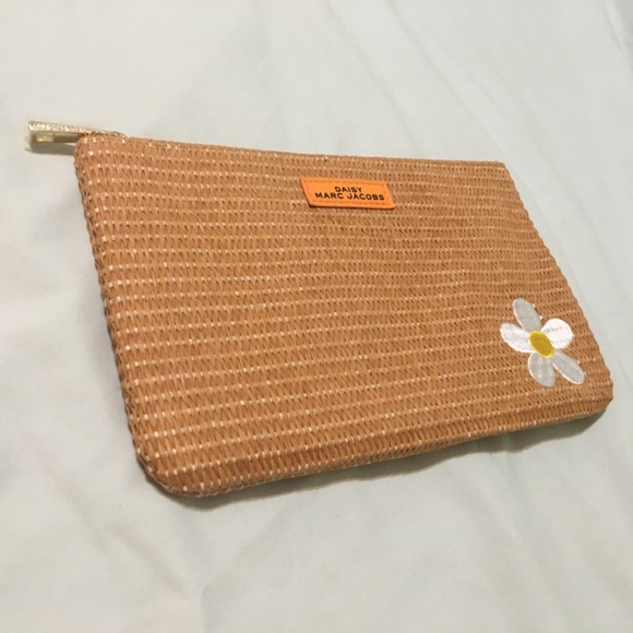 NWT Daisy Marc Jacobs pouch - Picture 3 of 8